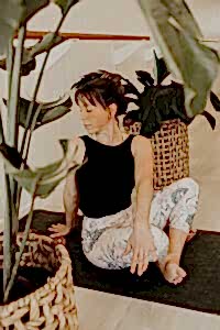 holistic counsellor haven yoga studio sunshine coast pilates buderim gentle yoga class sunshine coast
