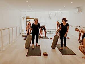 Haven Yoga studio Sunshine Coast barre pilates Buderim class 21 day transformation
