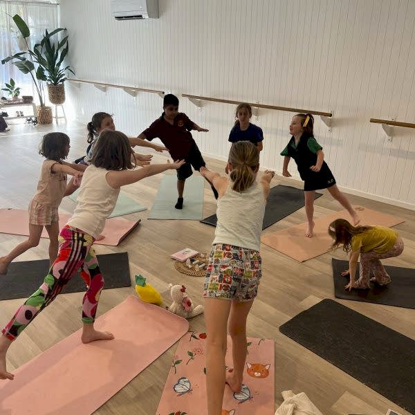 Kids yoga classes sunshine coast haven yoga studio buderim happy calm balancing group